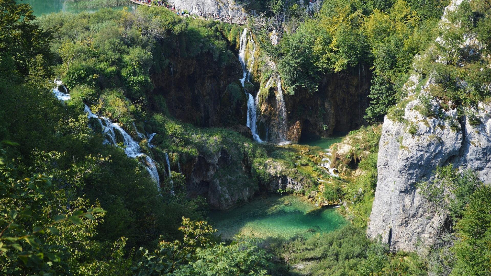 Plitvice lakes National park tour
