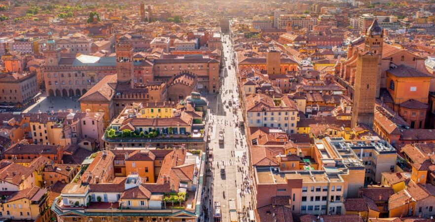 Panoramic picture of Bologna, a great place to visit on an Italy vacation