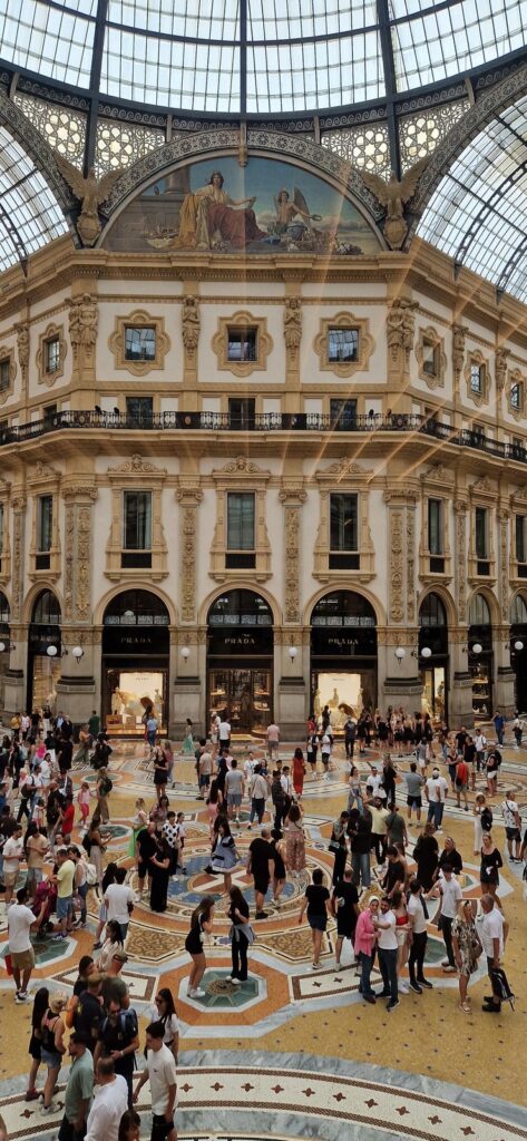 Galleria Vittorio Emanuele II, Milan